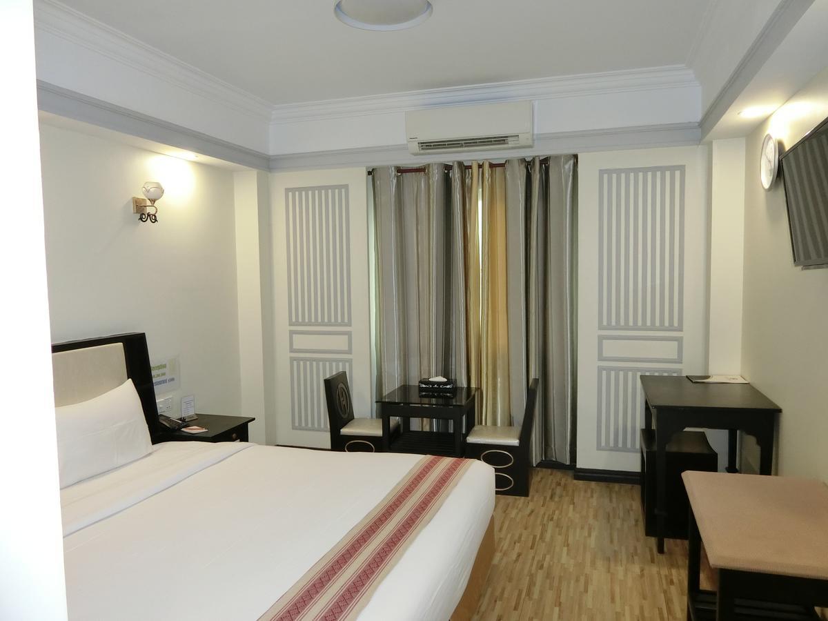 Hotel Heaven Γιανγκόν Εξωτερικό φωτογραφία